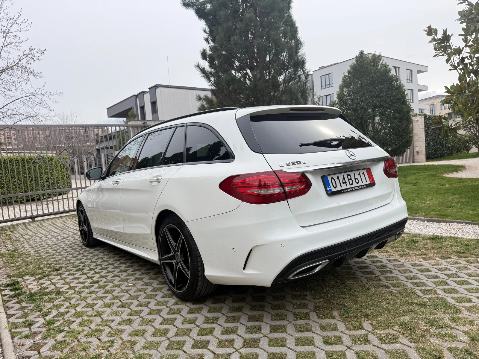 Mercedes-Benz C 220 d AMG* 9G-TRONIC* PANORAMA | Mobile.bg � ����������� 3
