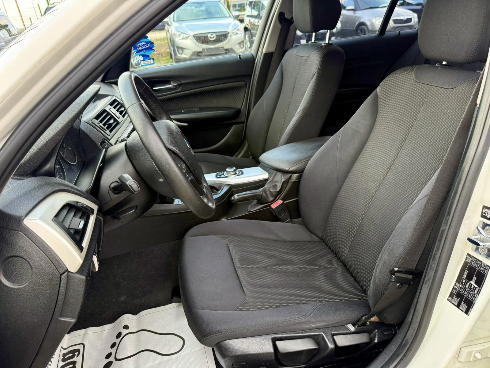 BMW 116 2.0D, снимка 9 - Автомобили и джипове - 54049694