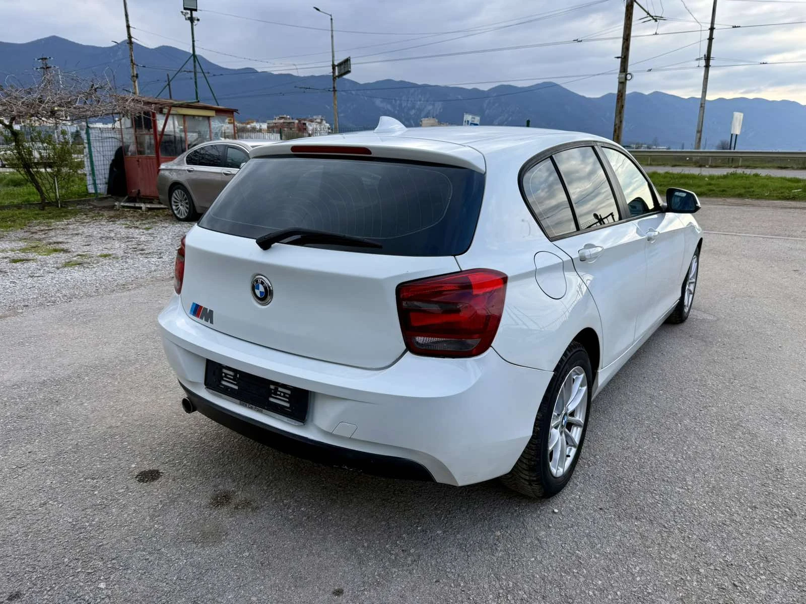 BMW 116 2.0D, снимка 6 - Автомобили и джипове - 54049694