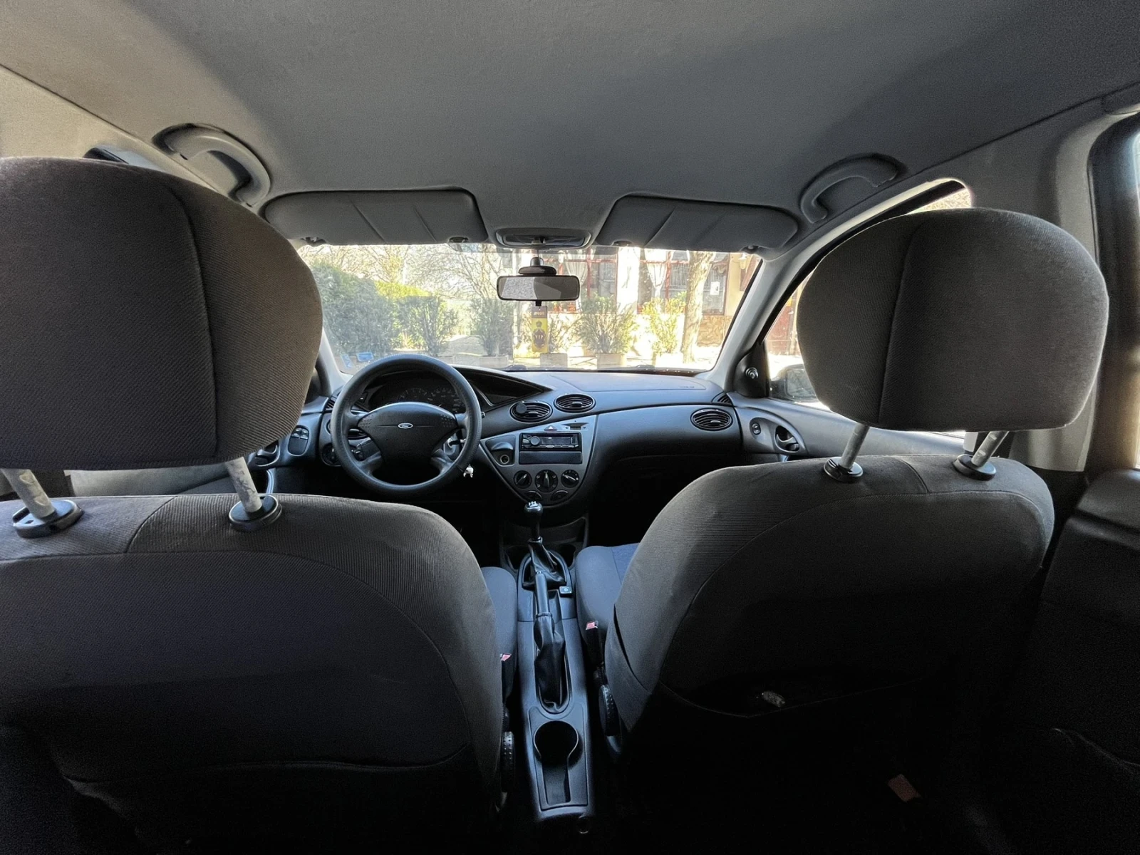 Ford Focus 1.6i, снимка 7 - Автомобили и джипове - 54151951