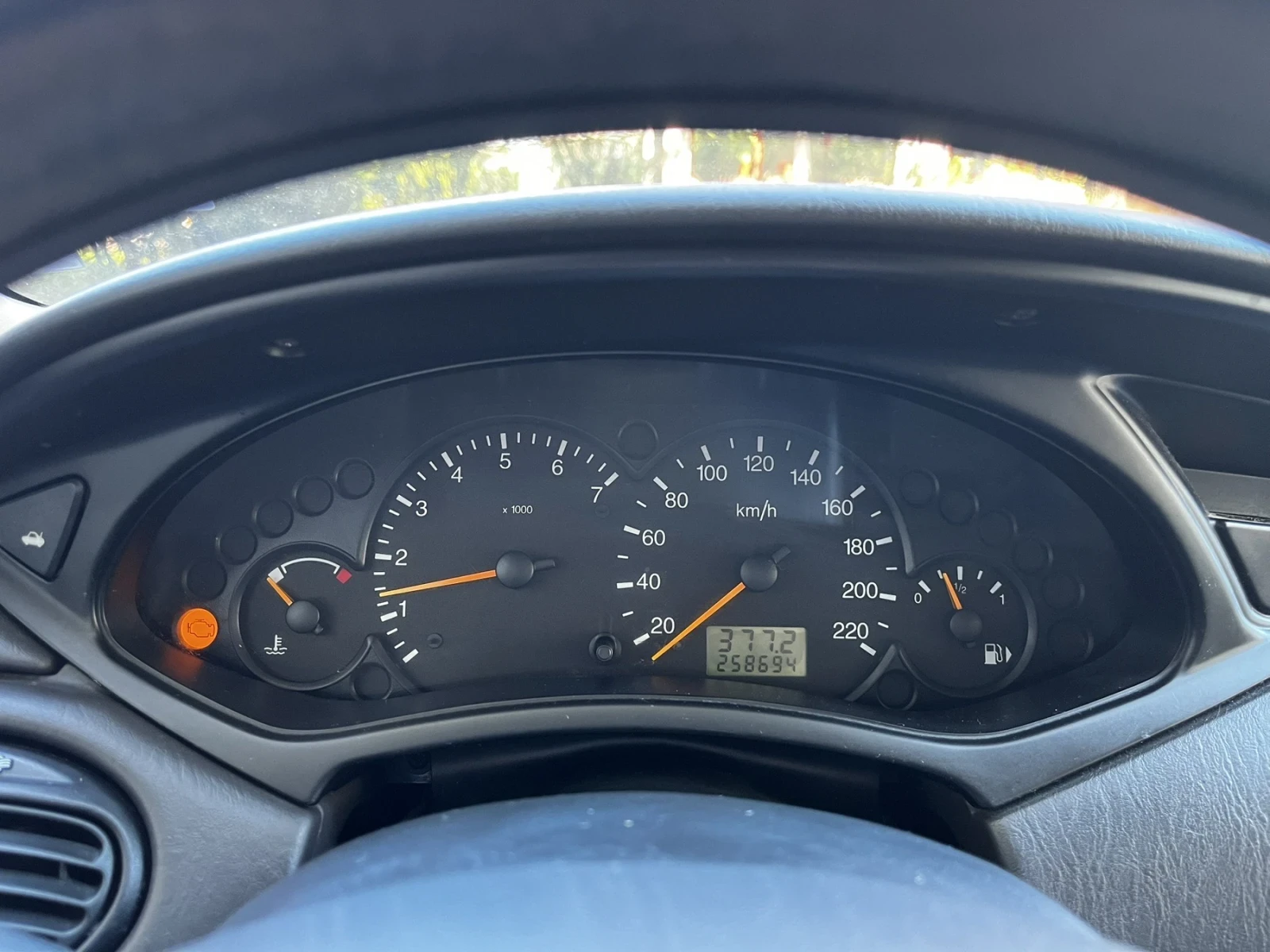 Ford Focus 1.6i, снимка 12 - Автомобили и джипове - 54151951