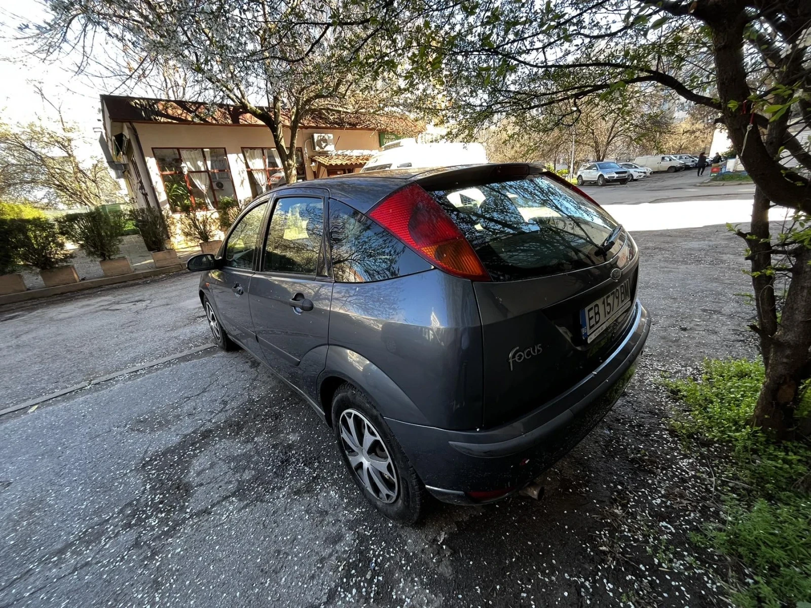 Ford Focus 1.6i, снимка 4 - Автомобили и джипове - 54151951