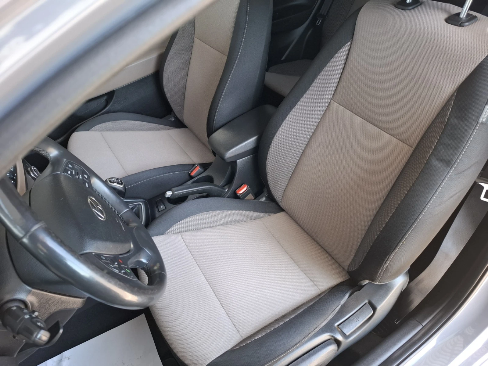 Hyundai I20 1.4* PANORAMA* Trend* LED* EURO6, снимка 6 - Автомобили и джипове - 54340677