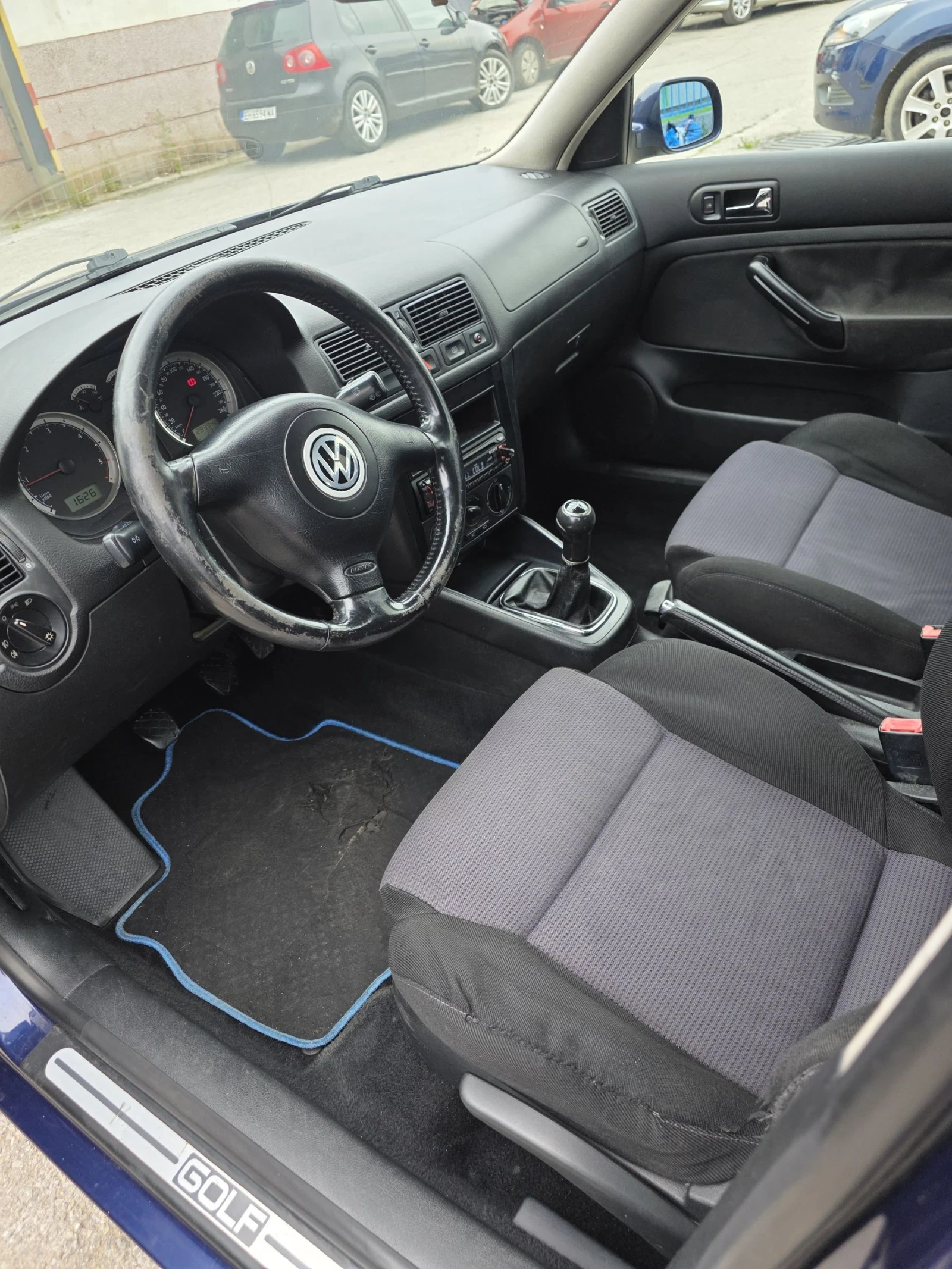 VW Golf 4, снимка 5 - Автомобили и джипове - 54898631
