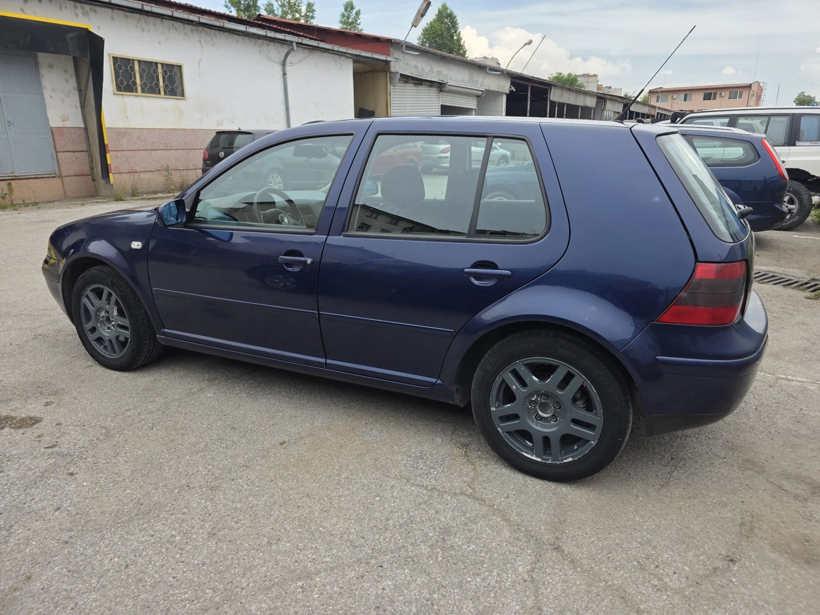 VW Golf 4, снимка 3 - Автомобили и джипове - 54898631