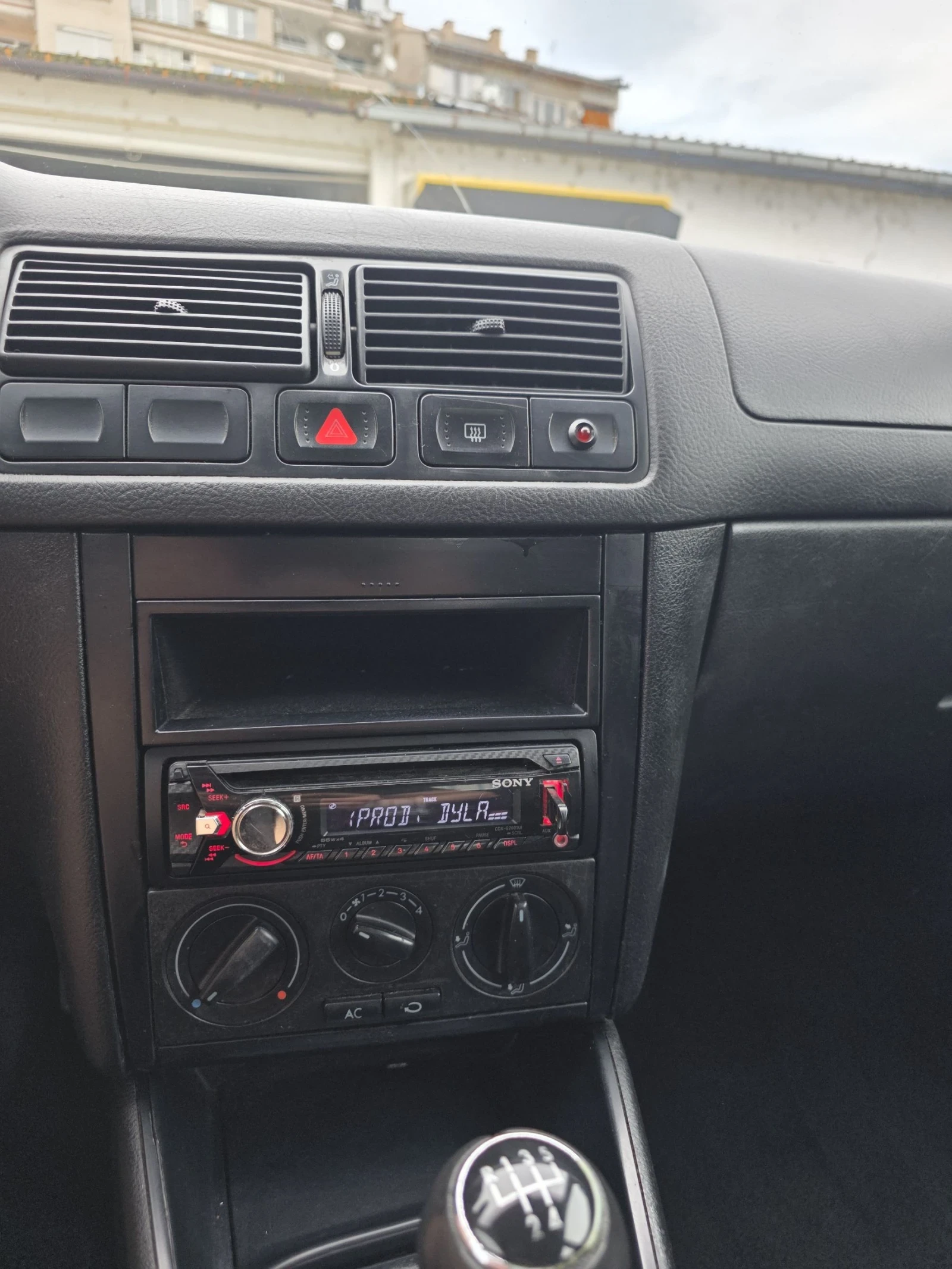 VW Golf 4, снимка 7 - Автомобили и джипове - 54898631