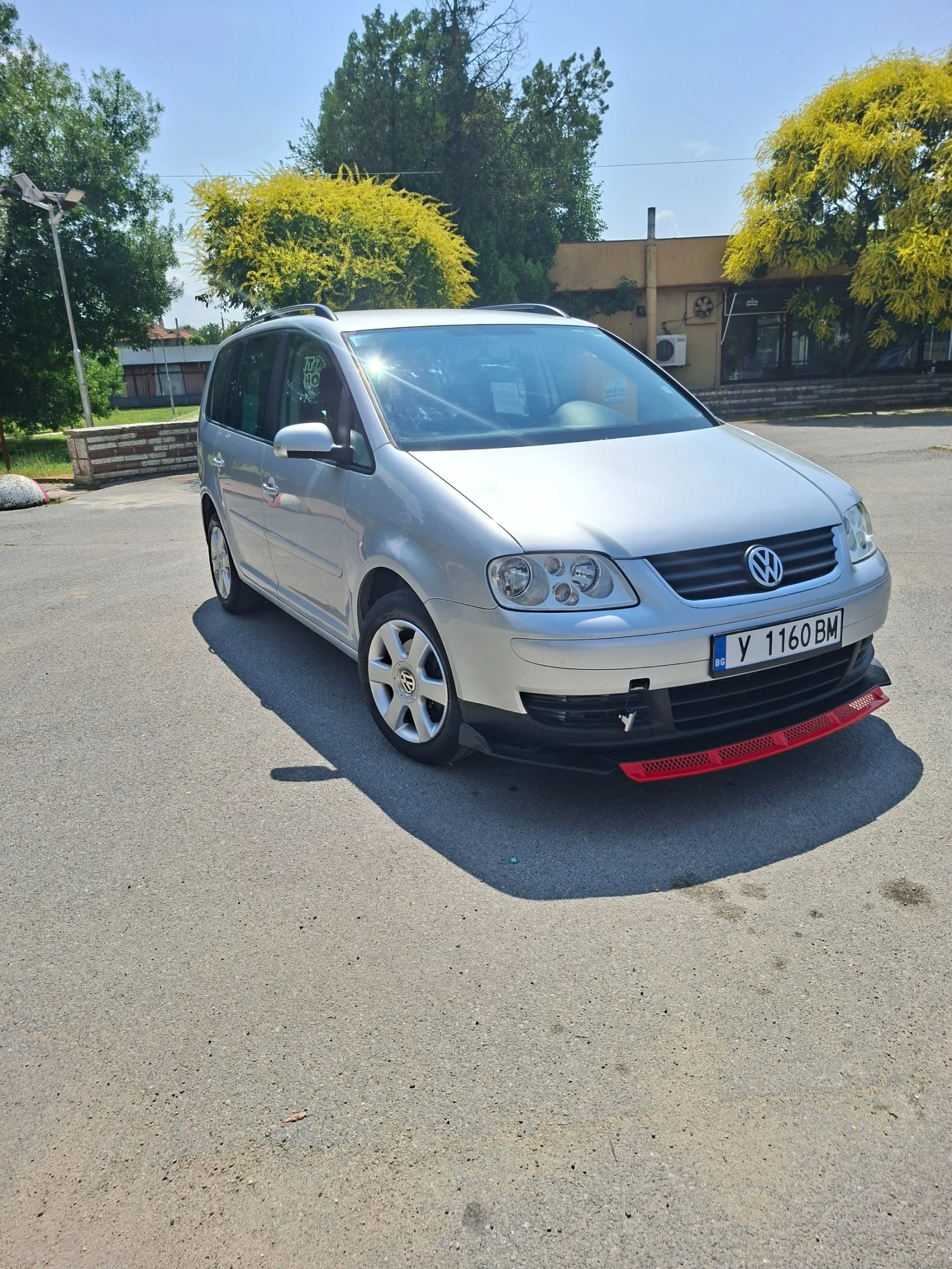 VW Touran, снимка 3 - Автомобили и джипове - 55145579