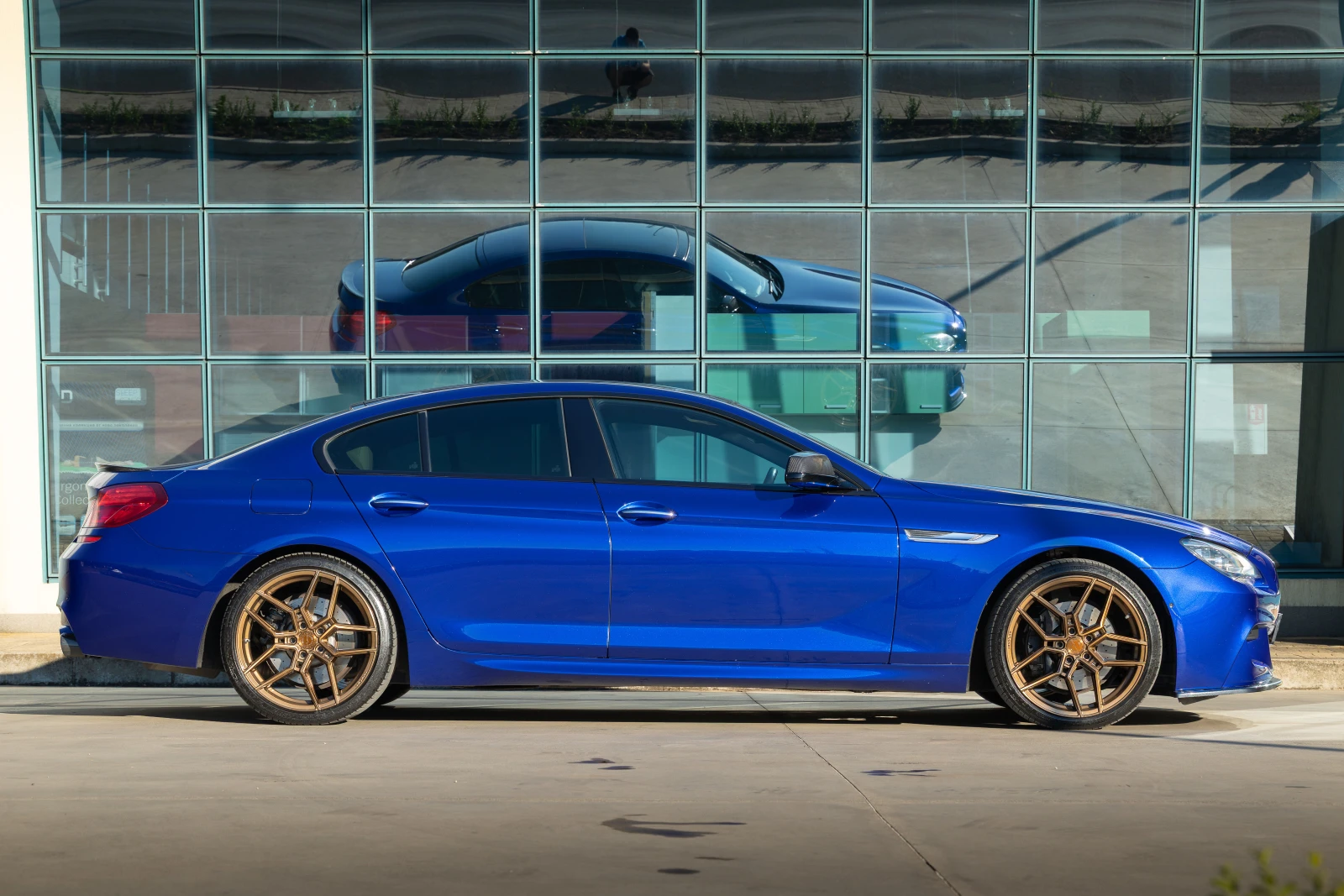 BMW 640 xDrive Gran Coupe (F06) Individual San Marino Blue, снимка 8 - Автомобили и джипове - 55304289