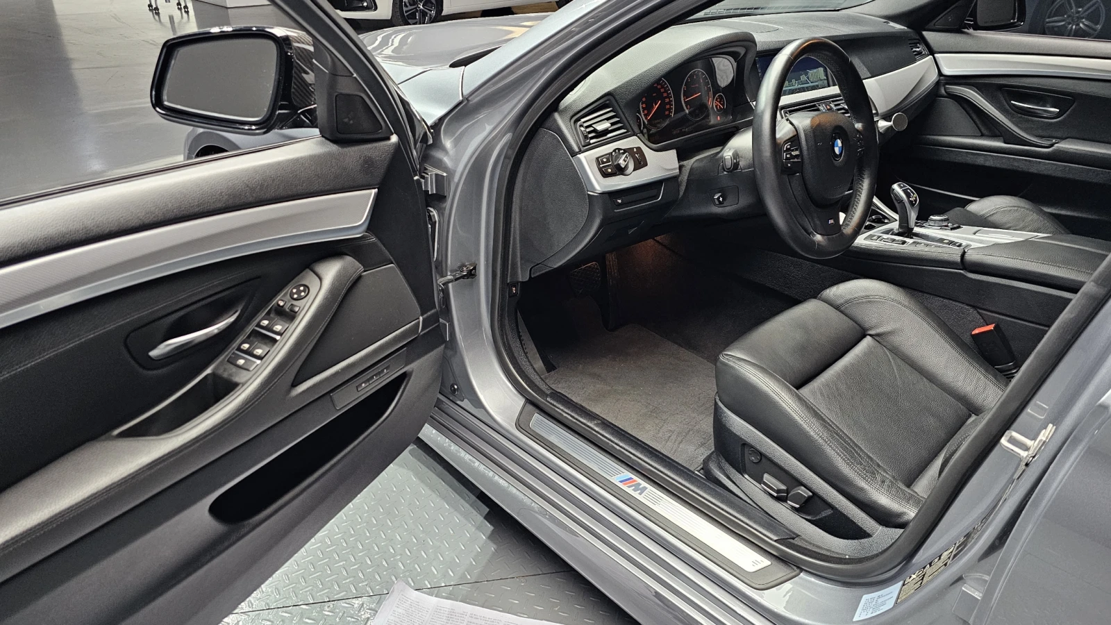 BMW 550 I XDRIVE, снимка 6 - Автомобили и джипове - 55448056