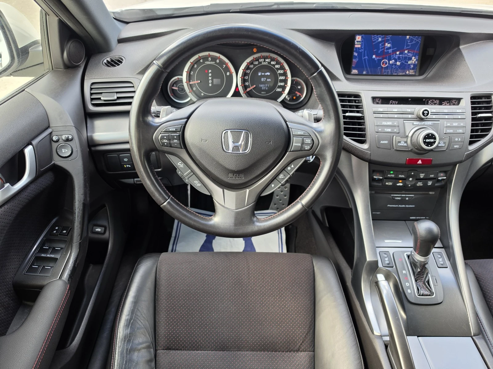 Honda Accord 2.4i-VTEC Type S, Lane Assist, Distronic+ , снимка 11 - Автомобили и джипове - 55482755