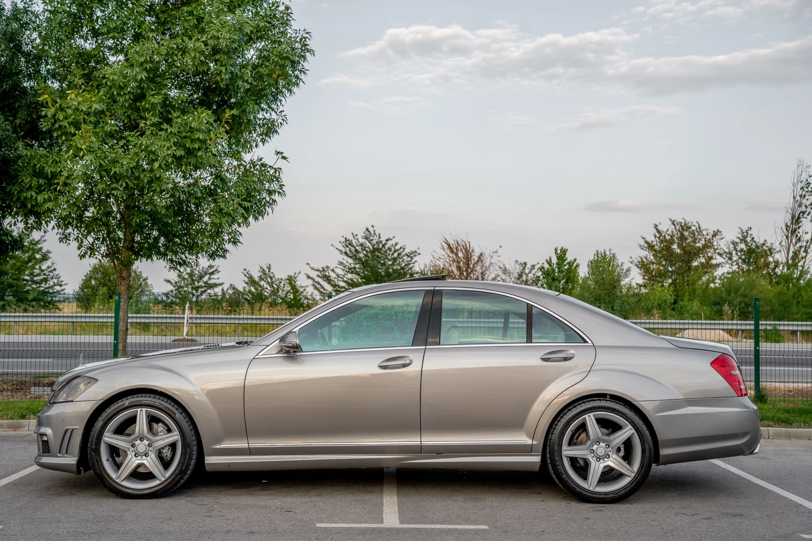 Mercedes-Benz S 320 NIGHT VISION | MASSAGE | DISTRONIC | AMG | , снимка 6 - Автомобили и джипове - 55696383