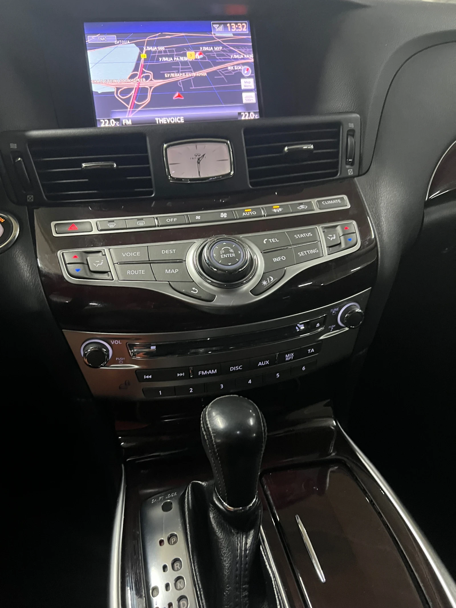 Infiniti M M35h, снимка 15 - Автомобили и джипове - 55705552