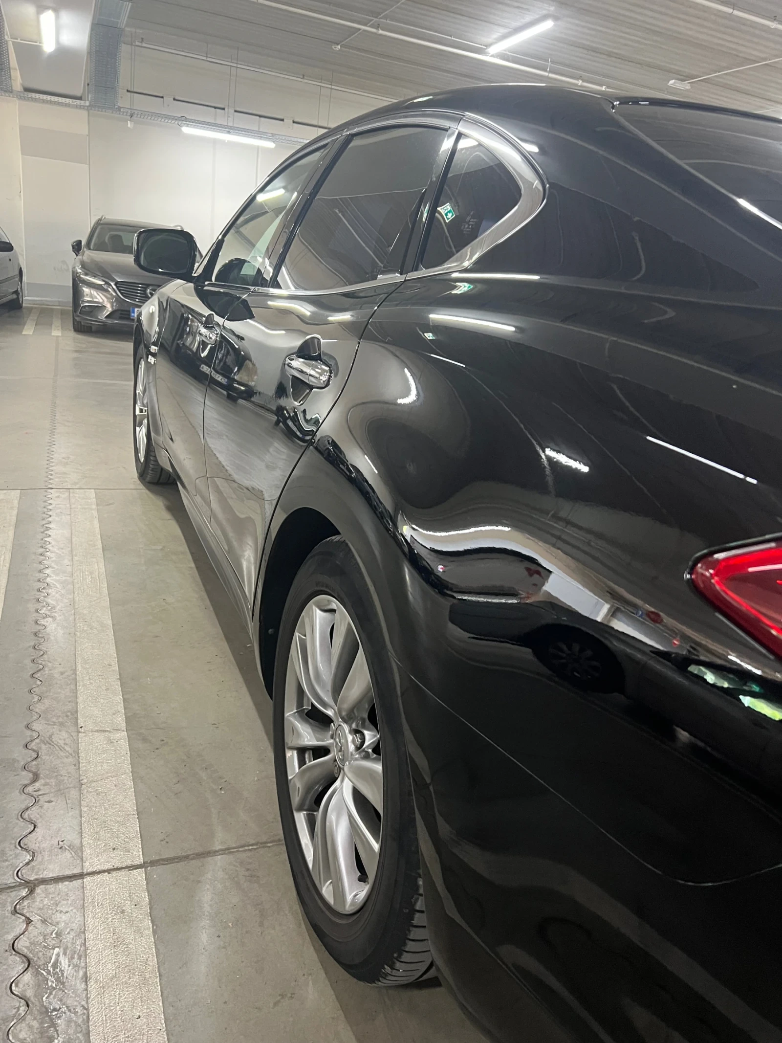 Infiniti M M35h, снимка 5 - Автомобили и джипове - 55705552