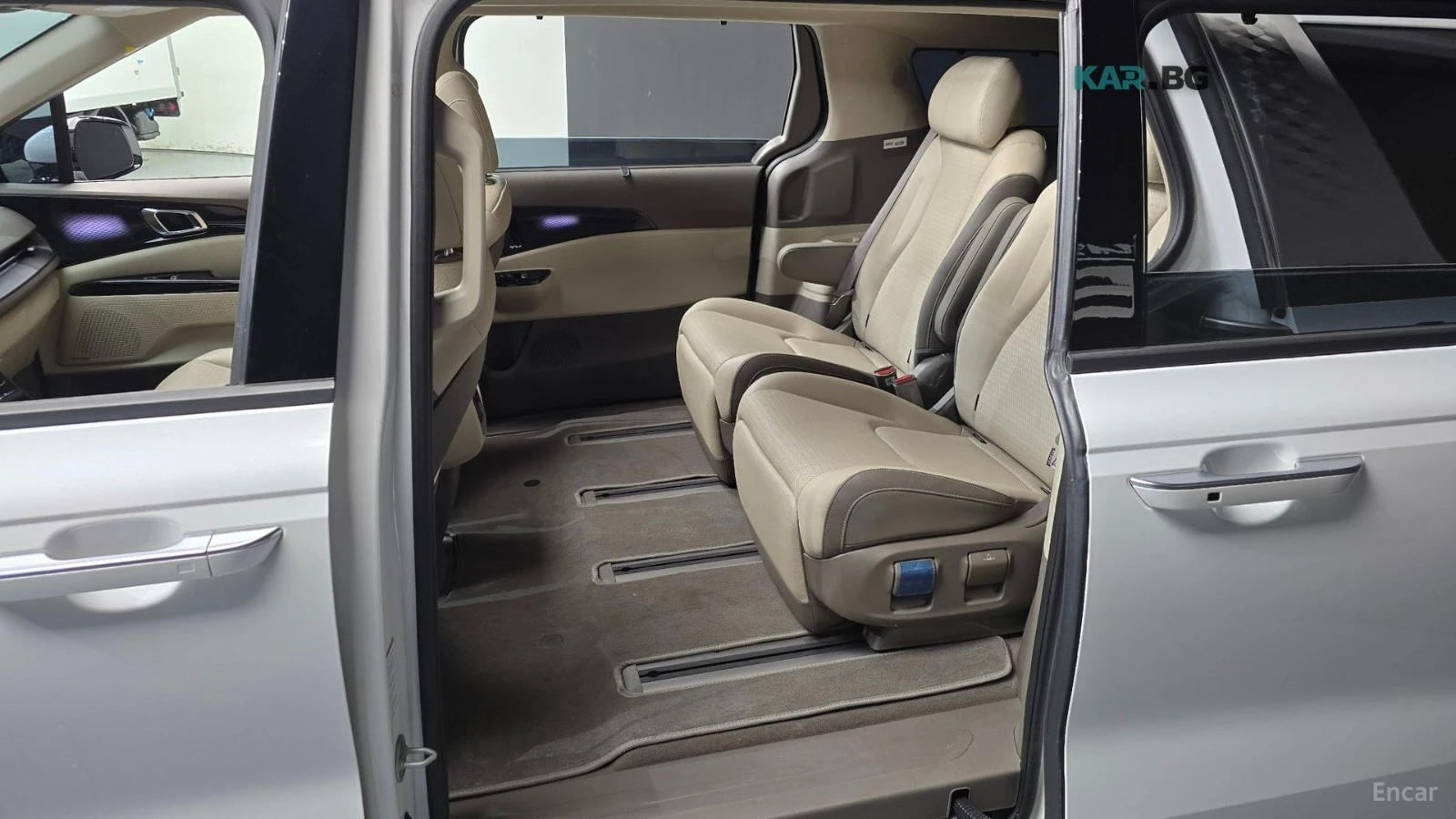 Kia Carnival DIESEL* SIGNATURE* 7 SEATER* ОБДУХ* ПАНО*  , снимка 17 - Автомобили и джипове - 55929150
