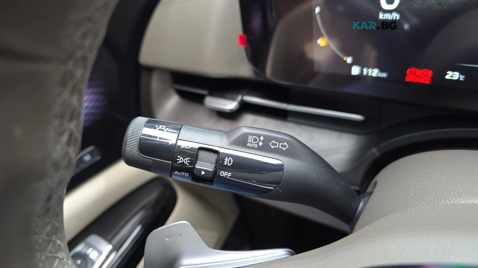 Kia Carnival DIESEL* SIGNATURE* 7 SEATER* ОБДУХ* ПАНО*  , снимка 12 - Автомобили и джипове - 55929150