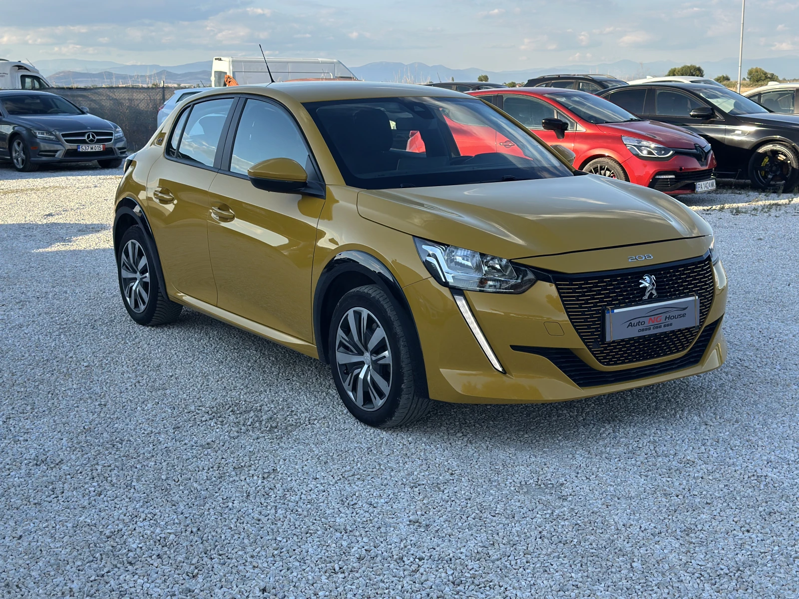 Peugeot 208 KEYLESS| ACTIVE PACK| NAVI, снимка 6 - Автомобили и джипове - 56118849