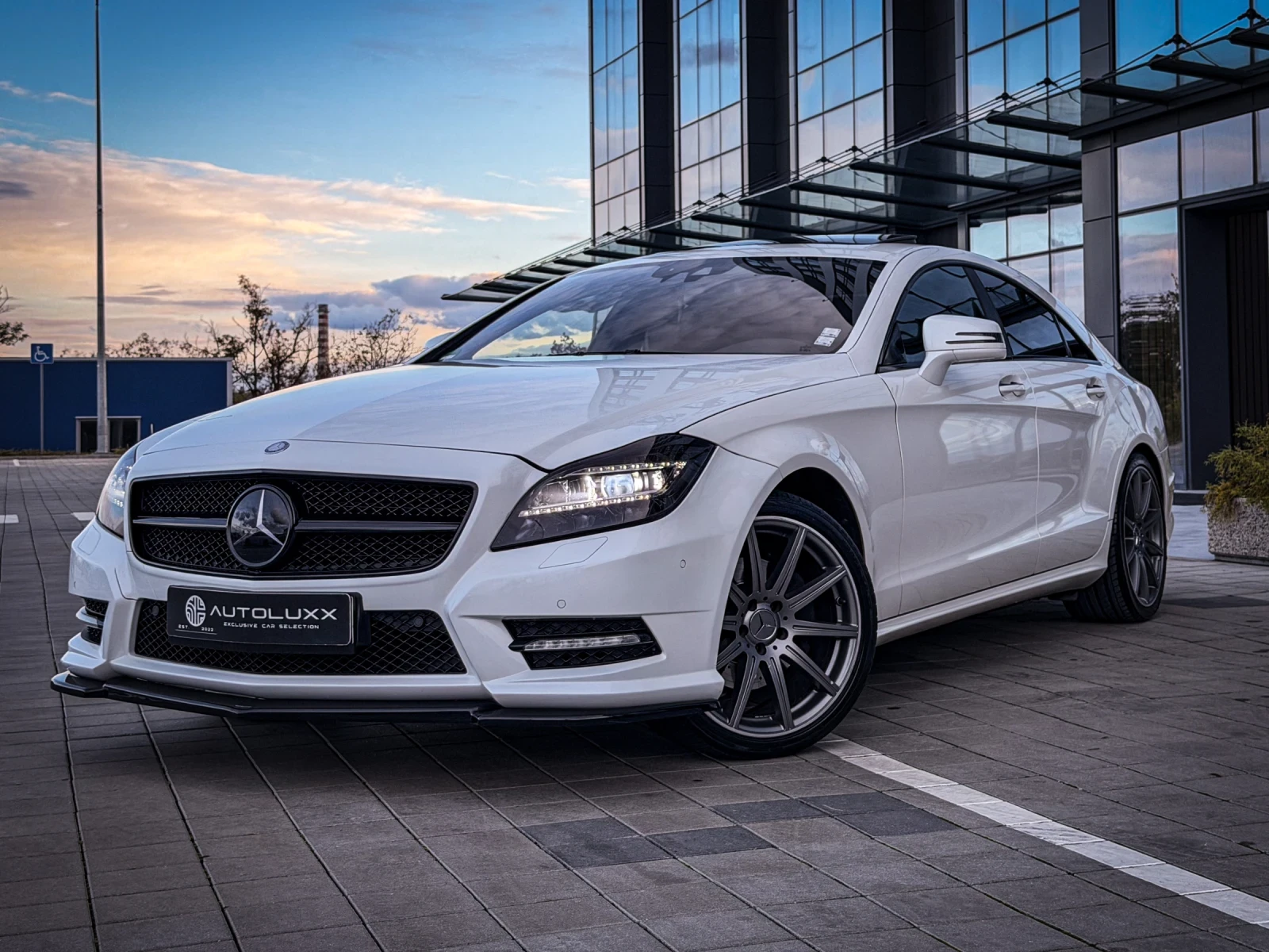 Mercedes-Benz CLS 350 d/AMG BLACK/MANUFAKTUR/NIGHT/Designo/CAM/HK/FULL