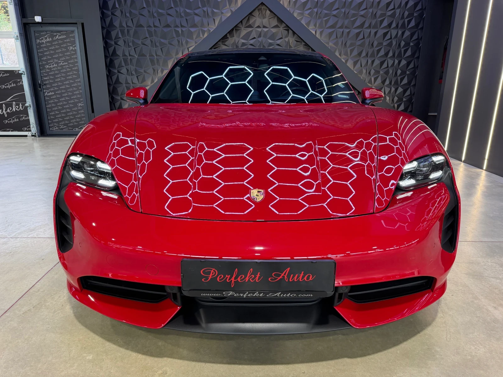 Porsche Taycan TURBO * FULL ������ * BOSE * �������� * �������� | Mobile.bg � ����������� 2