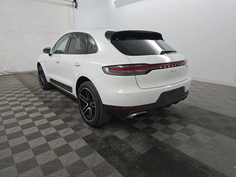 Porsche Macan AWD* BOSE* P.ASSIST* LANE.ASSIST* CAMERA* PANO* , снимка 3 - Автомобили и джипове - 48709558