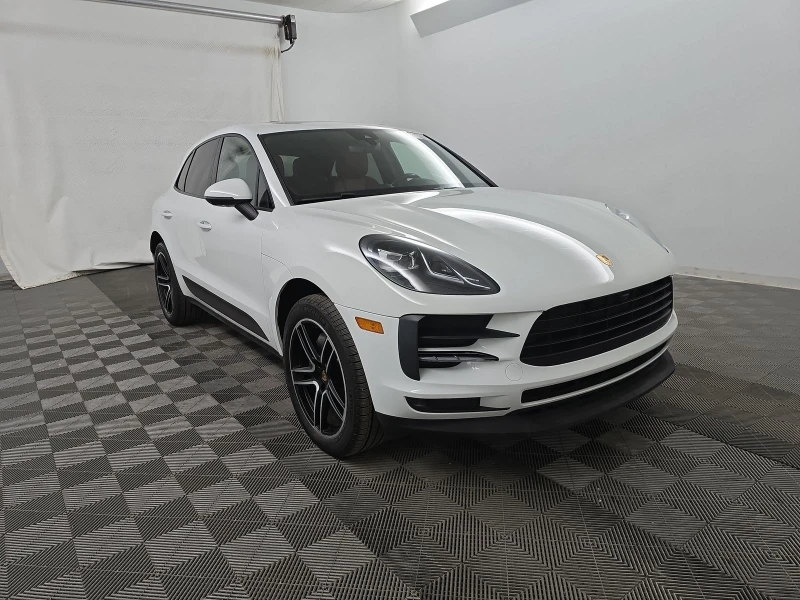 Porsche Macan AWD* BOSE* P.ASSIST* LANE.ASSIST* CAMERA* PANO* , снимка 2 - Автомобили и джипове - 48709558