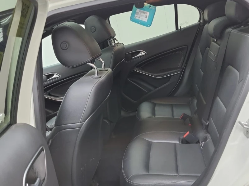 Mercedes-Benz GLA 250 * CARFAX * ФИНАНСИРАНЕ , снимка 12 - Автомобили и джипове - 52744924