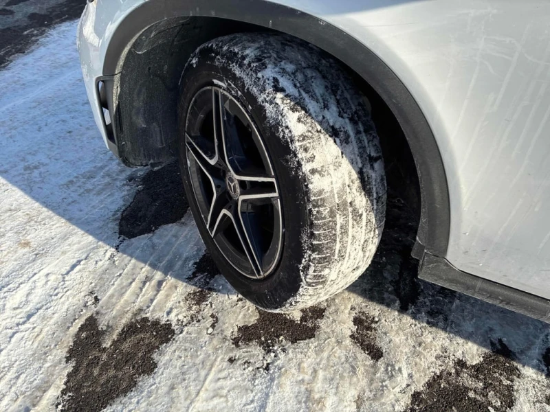 Mercedes-Benz GLC 300 * CARFAX * 360 КАМЕРИ* ПОДГРЕВ* , снимка 7 - Автомобили и джипове - 53424790