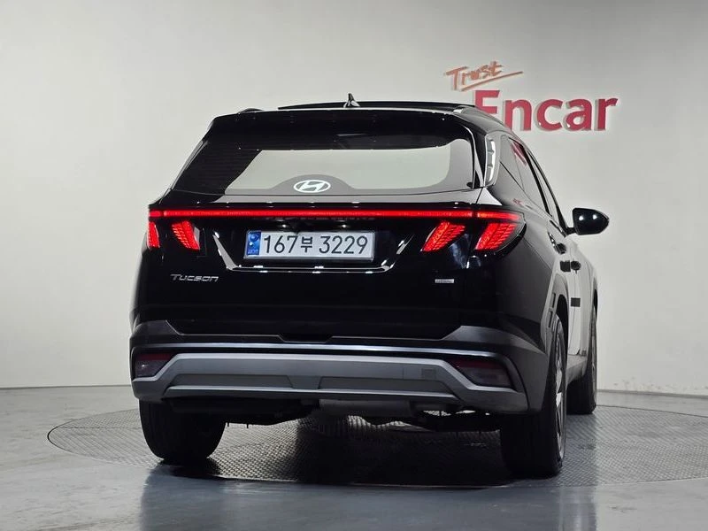 Hyundai Tucson Diesel 2.0 4WD| 184к.с.| ВКЛ.ТЕХНОТЕСТ, снимка 4 - Автомобили и джипове - 55198766