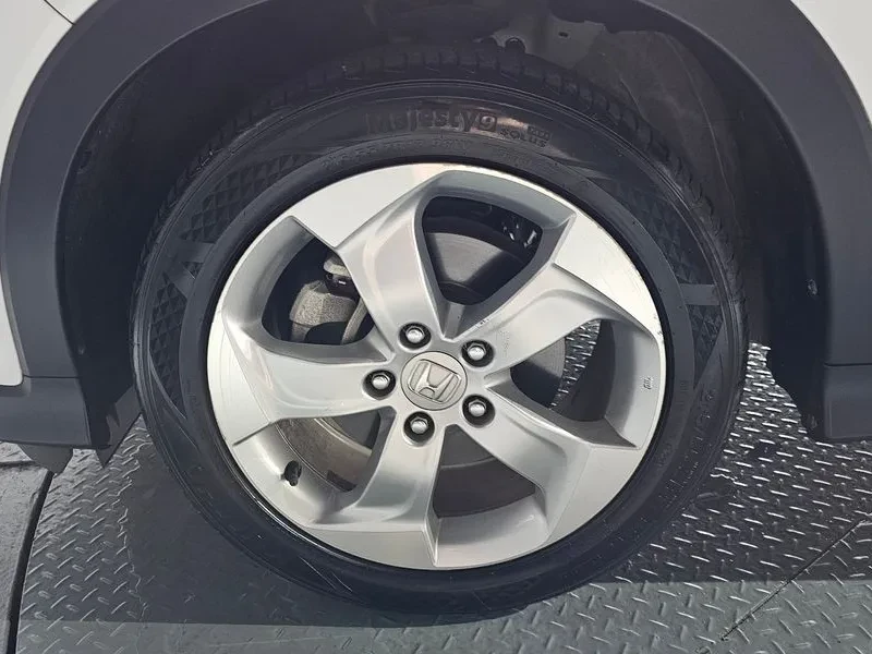 Honda Hr-v  1.8, снимка 9 - Автомобили и джипове - 56112317
