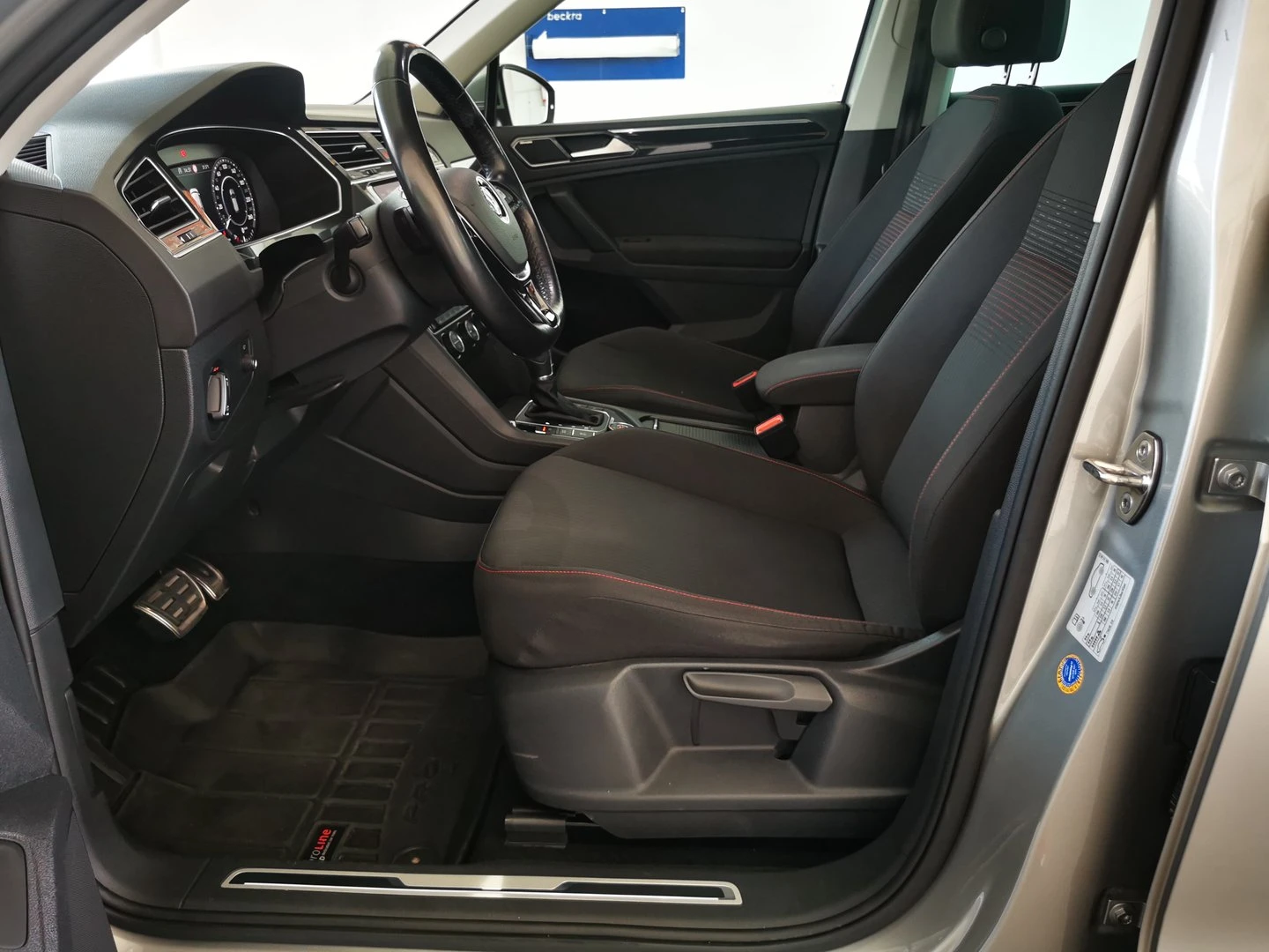 VW Tiguan Comfortline 2.0TDI 4MOTION BMT - изображение 9