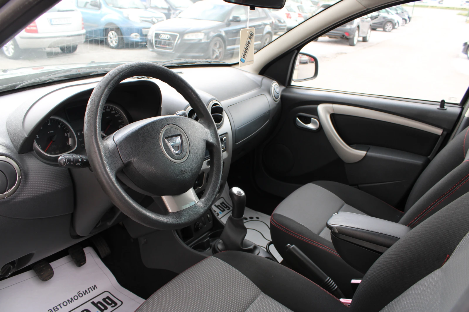 Dacia Duster 1.6 benzin/gas - изображение 10