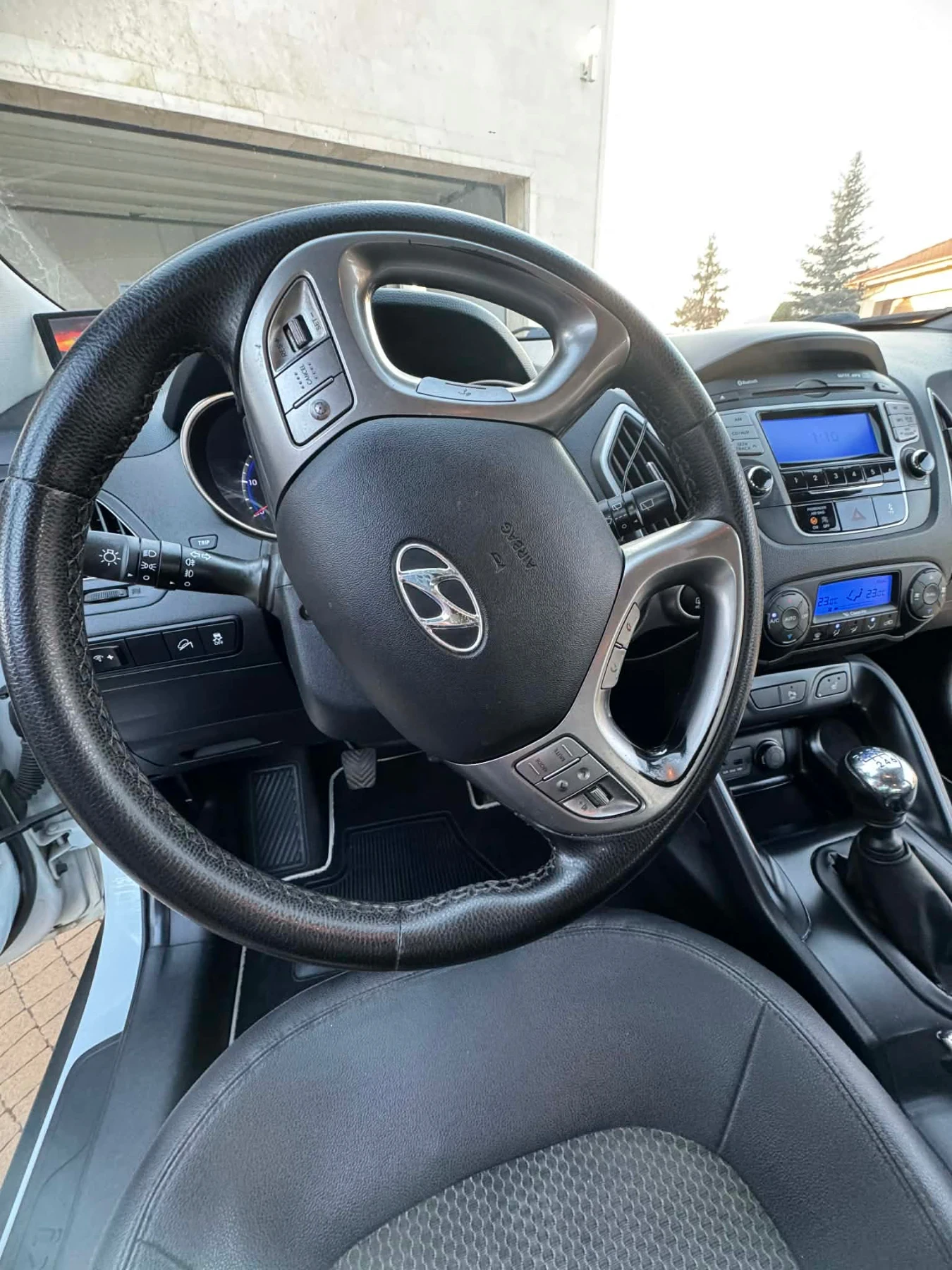 Hyundai IX35, снимка 3 - Автомобили и джипове - 53840745