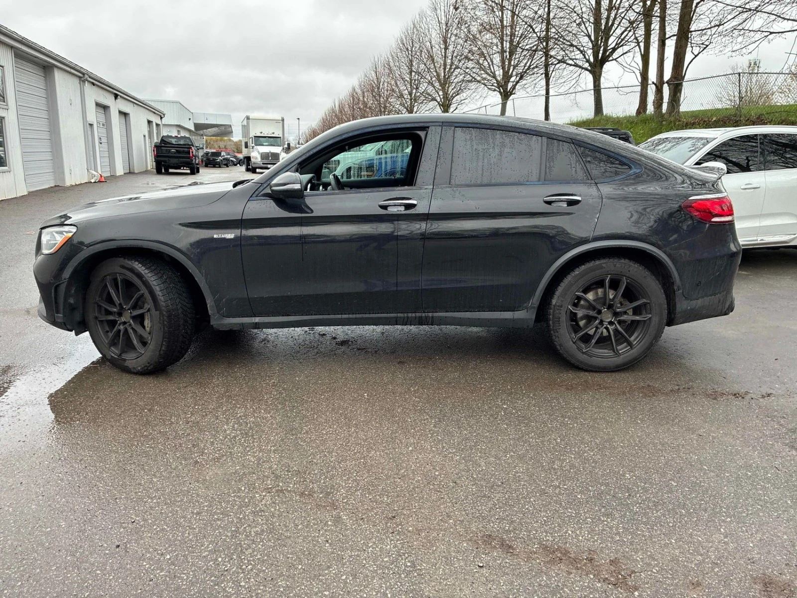 Mercedes-Benz GLC 43 AMG BURMESTER* PANO* СЛ.ЛЕНТИ* KEYLESS, снимка 3 - Автомобили и джипове - 54558028