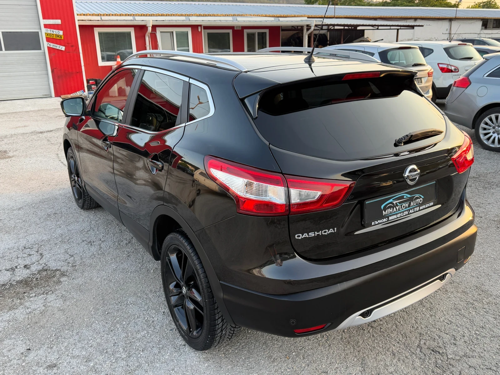 Nissan Qashqai 1.6dCi 96 550km/360* KAMEРИ/ЕЛ.СЕДАЛКИ/LED, снимка 5 - Автомобили и джипове - 54794613