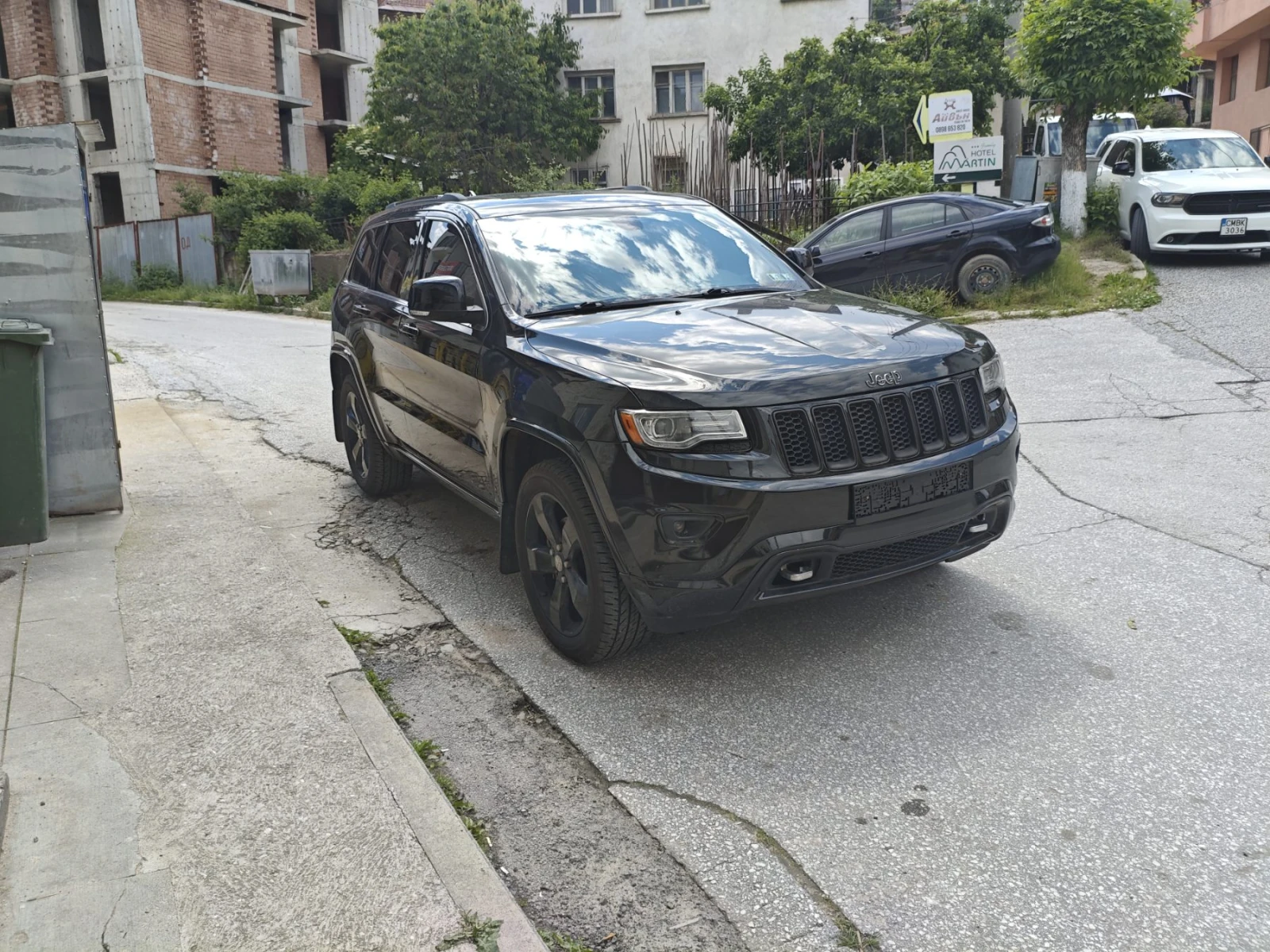 Jeep Grand cherokee Overland, снимка 2 - Автомобили и джипове - 55112480