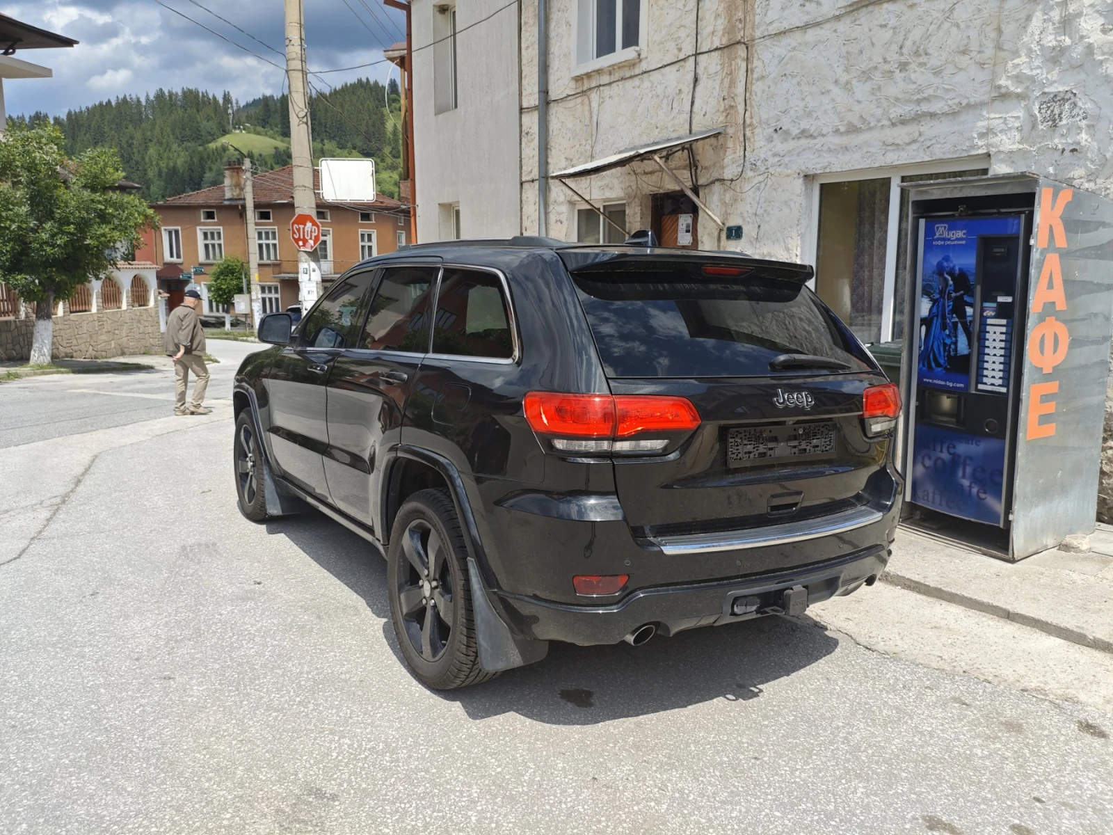 Jeep Grand cherokee Overland, снимка 4 - Автомобили и джипове - 55112480