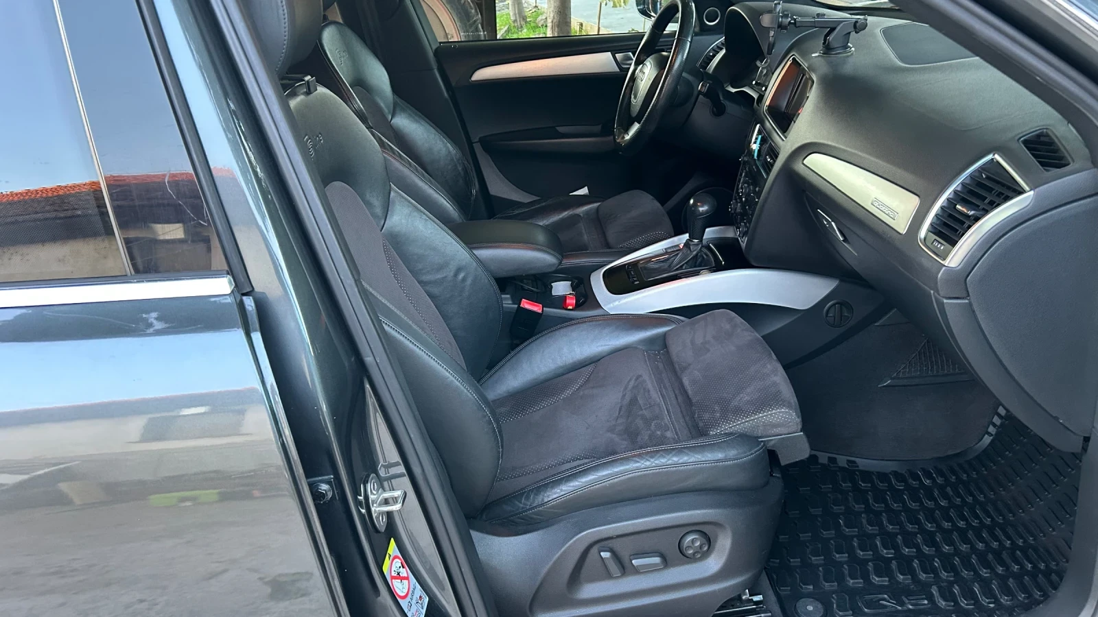Audi Q5, снимка 4 - Автомобили и джипове - 55328145