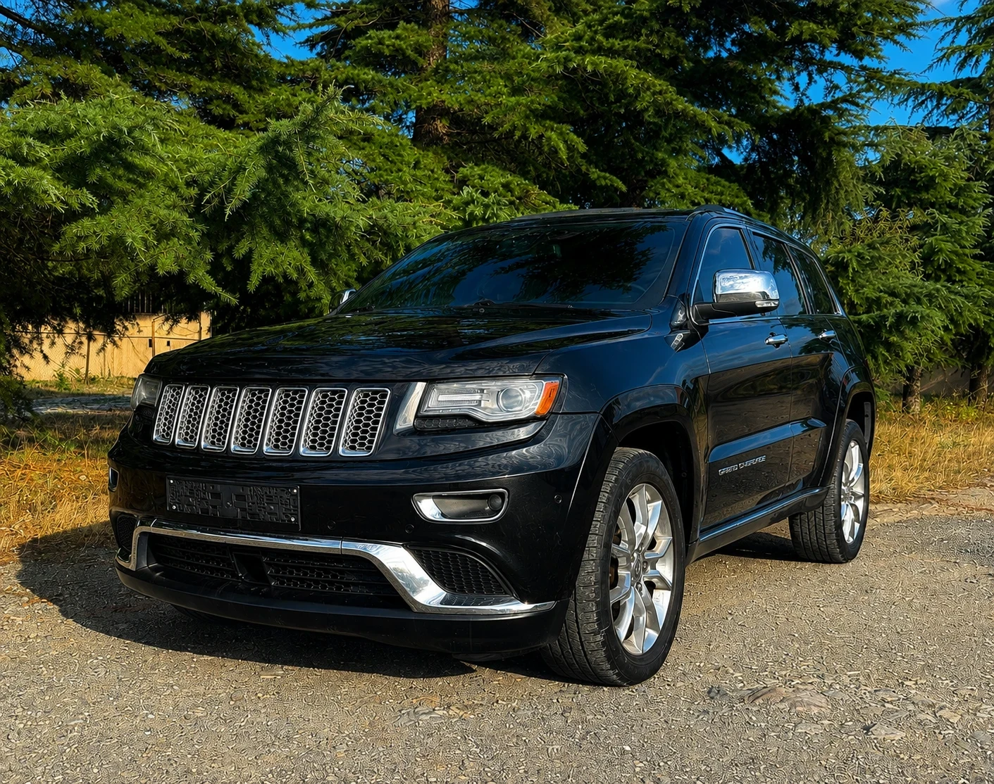 Jeep Grand cherokee Jeep Grand Cherokee Summit 5.7 HEMI V8 4x4 , снимка 2 - Автомобили и джипове - 55595199