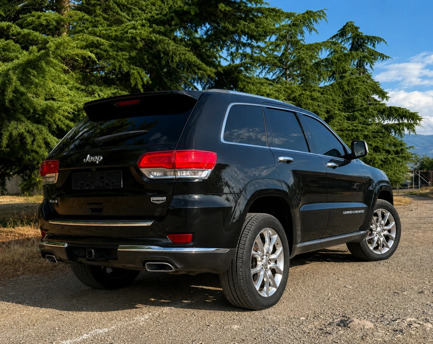 Jeep Grand cherokee Jeep Grand Cherokee Summit 5.7 HEMI V8 4x4 , снимка 4 - Автомобили и джипове - 55595199