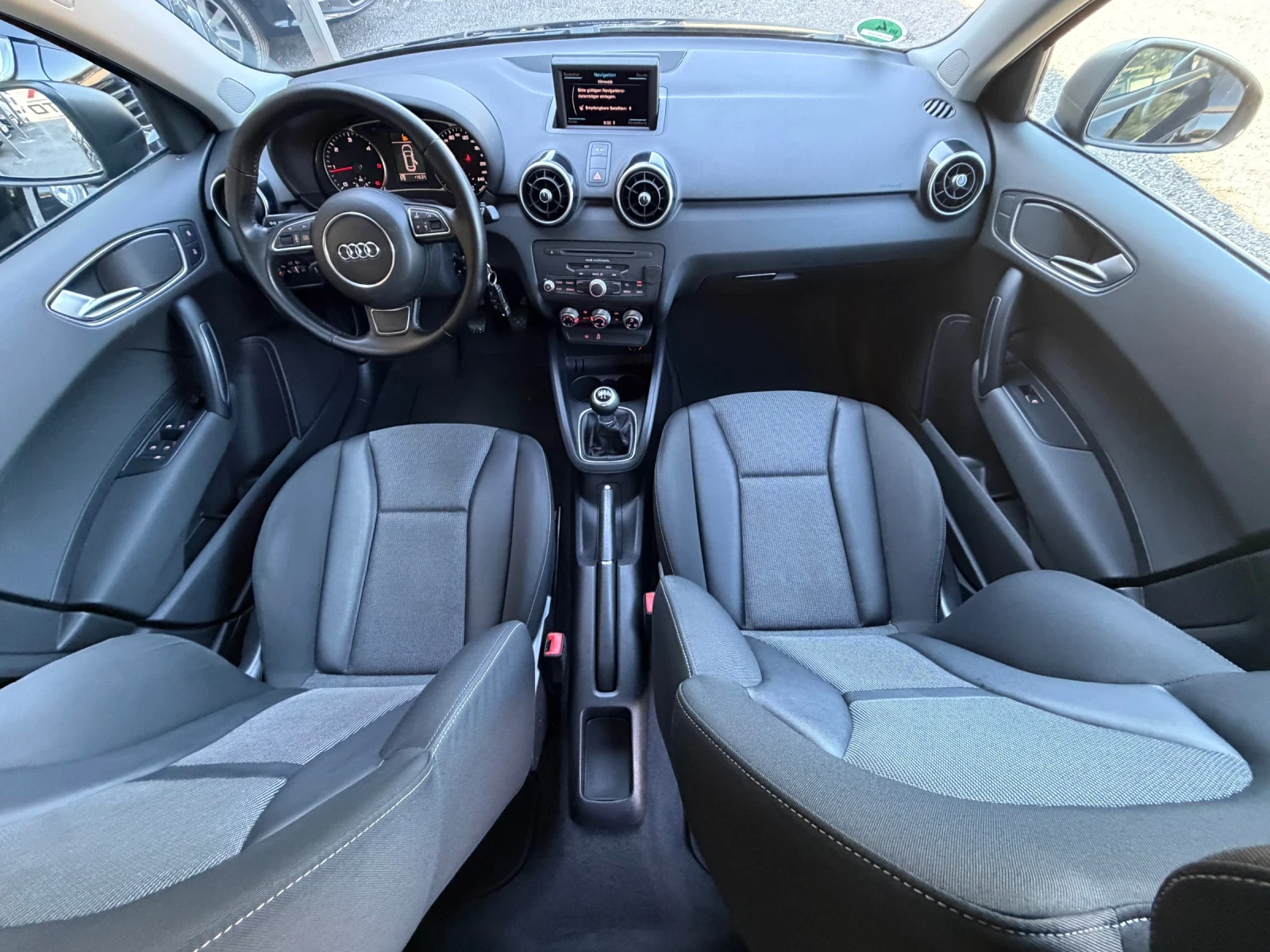 Audi A1 1.6TDI* KOJA* NAVI REALNI KM* , снимка 10 - Автомобили и джипове - 55955199