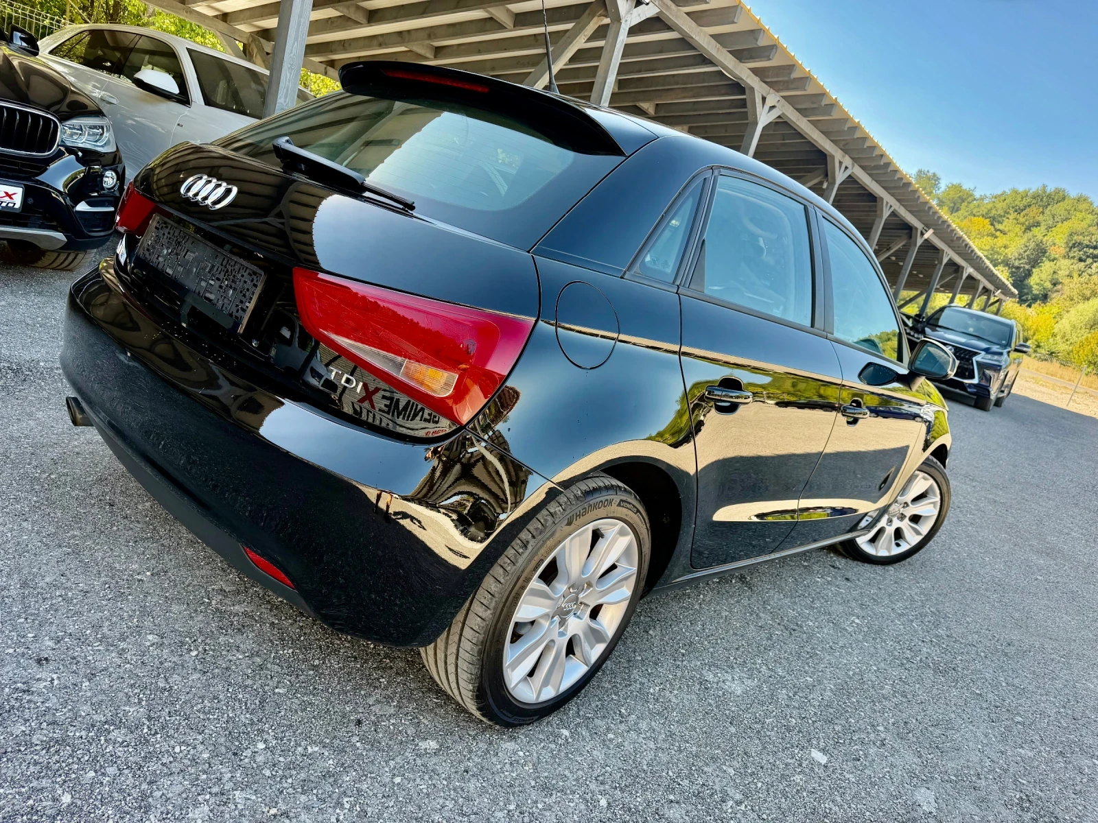 Audi A1 1.6TDI* KOJA* NAVI REALNI KM* , снимка 4 - Автомобили и джипове - 55955199