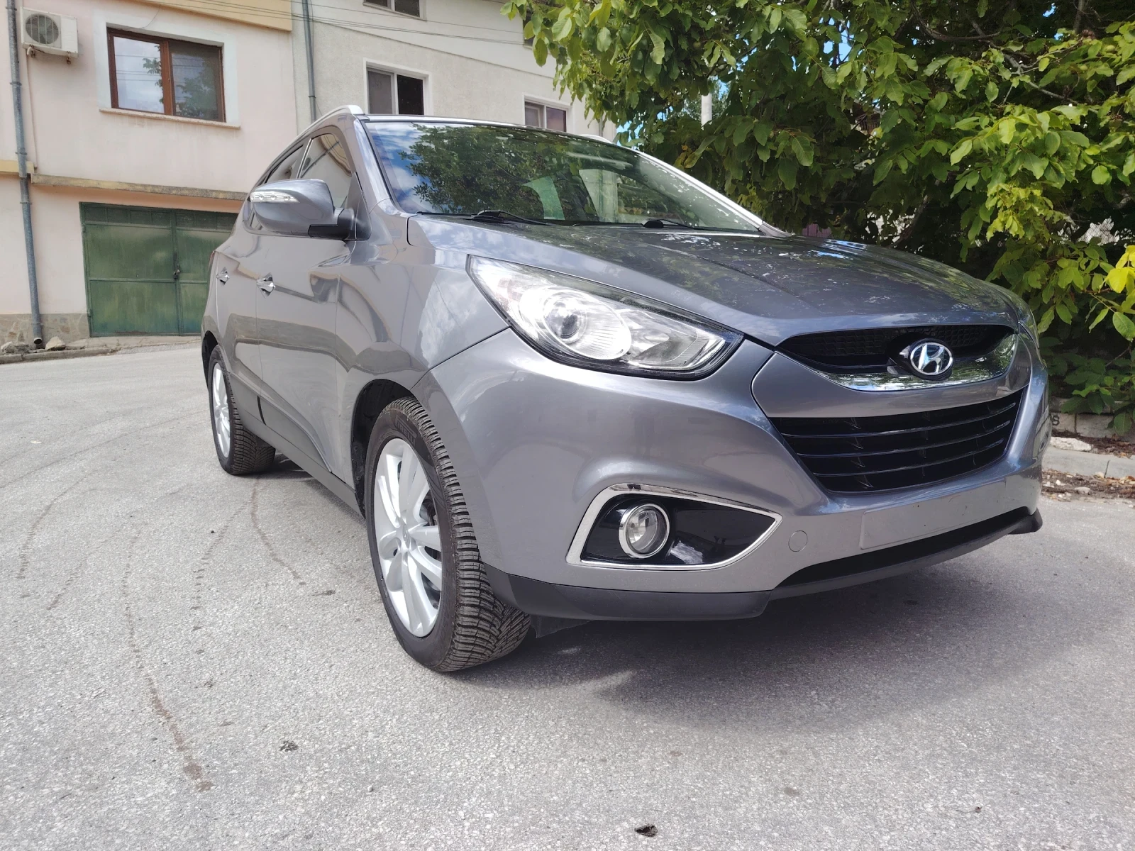 Hyundai IX35 2.0 CRDI 184 кс 4х4, снимка 2 - Автомобили и джипове - 56053706