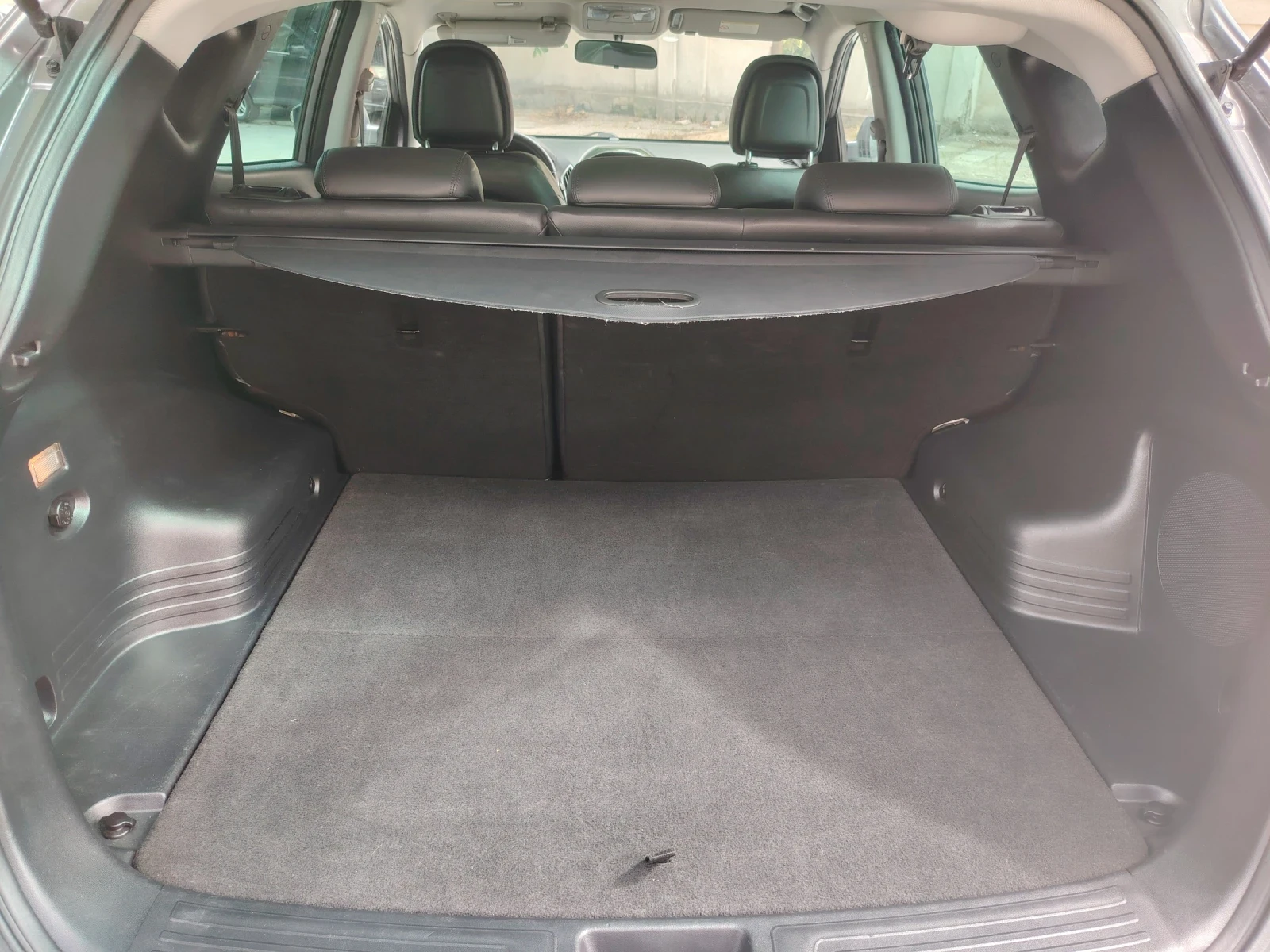 Hyundai IX35 2.0 CRDI 184 кс 4х4, снимка 11 - Автомобили и джипове - 56053706