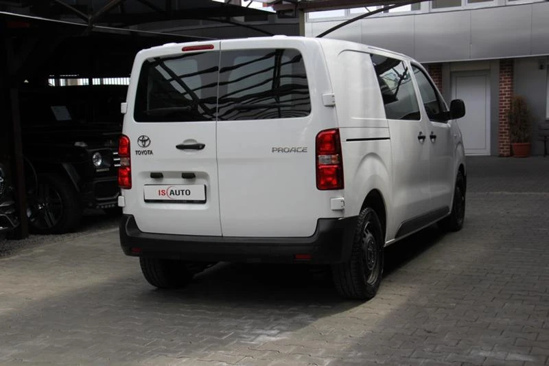 Toyota Proace, снимка 6 - Бусове и автобуси - 36417935