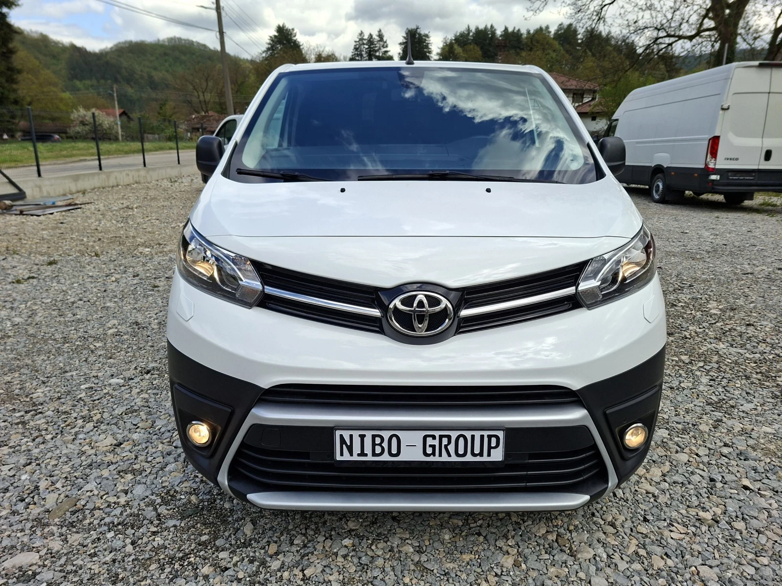 Toyota Proace 2.0* 122к.с.МАКСИ* КЛИМА, снимка 8 - Бусове и автобуси - 54402057