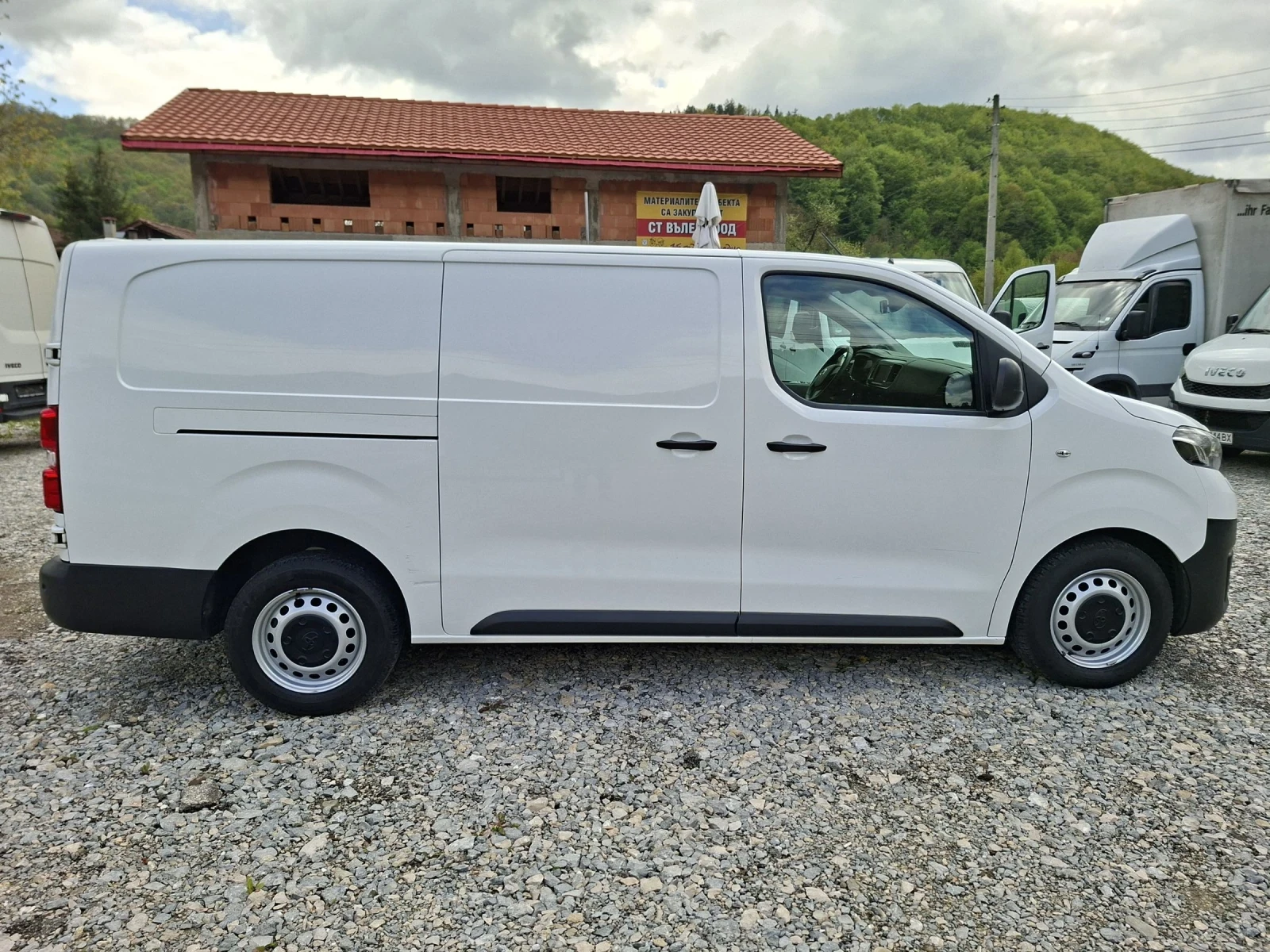 Toyota Proace 2.0* 122к.с.МАКСИ* КЛИМА, снимка 6 - Бусове и автобуси - 54402057