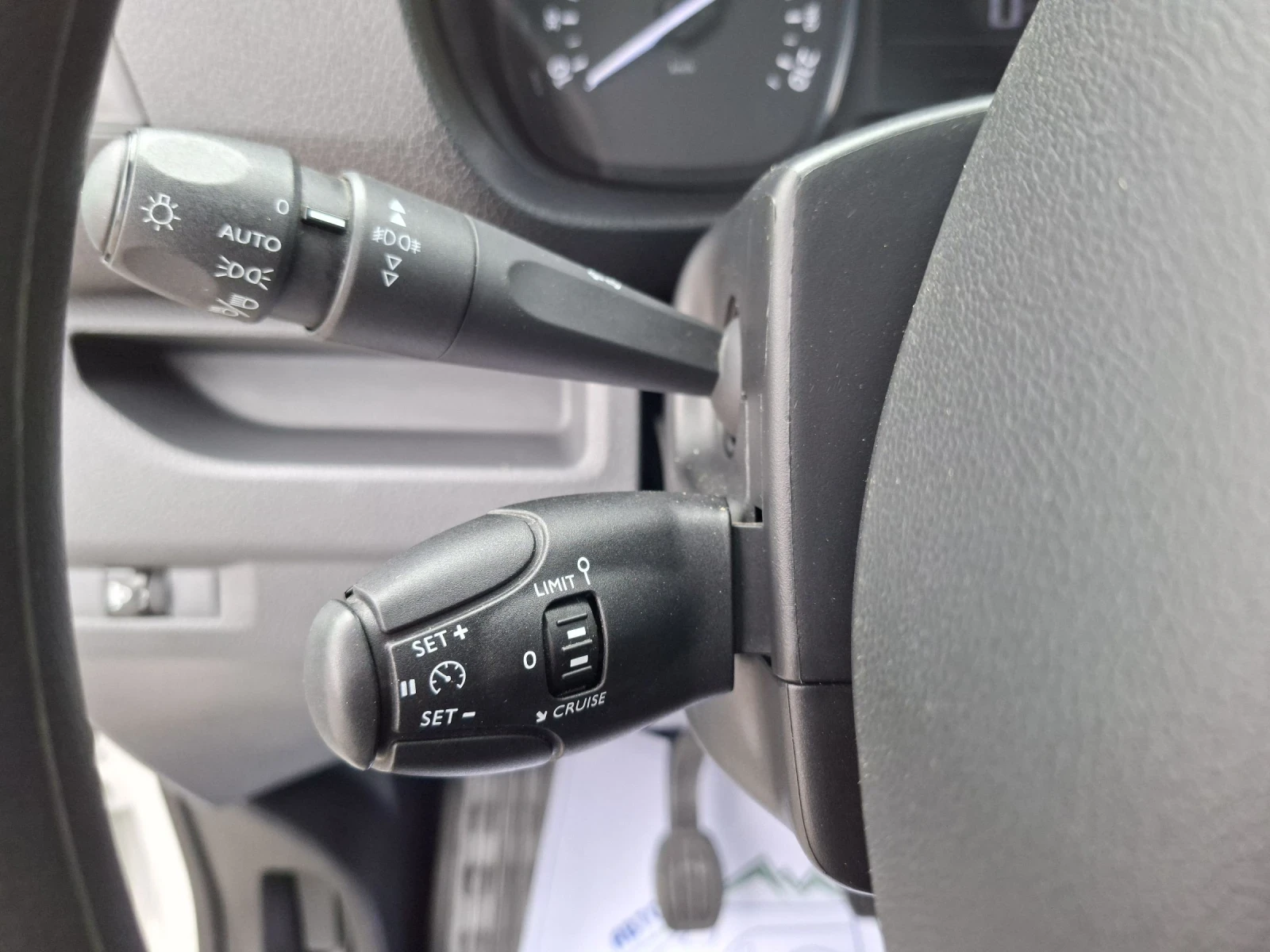 Toyota Proace 2.0* 122к.с.МАКСИ* КЛИМА, снимка 13 - Бусове и автобуси - 54402057
