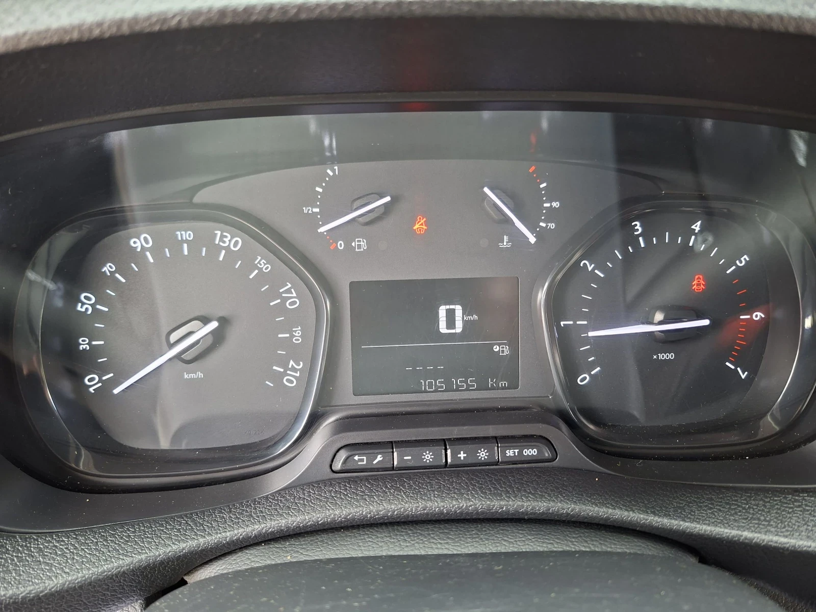 Toyota Proace 2.0* 122к.с.МАКСИ* КЛИМА, снимка 14 - Бусове и автобуси - 54402057
