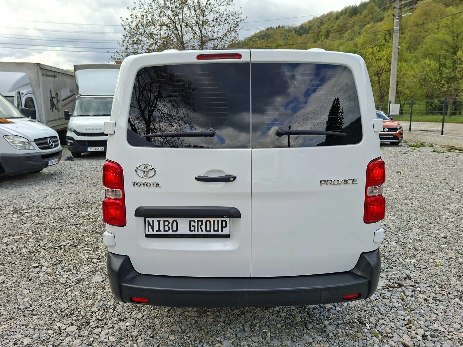 Toyota Proace 2.0* 122к.с.МАКСИ* КЛИМА, снимка 4 - Бусове и автобуси - 54402057