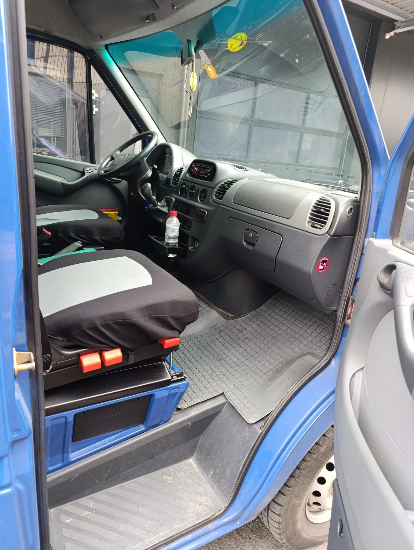 Mercedes-Benz Sprinter 216 2.7cdi, снимка 12 - Бусове и автобуси - 54488971