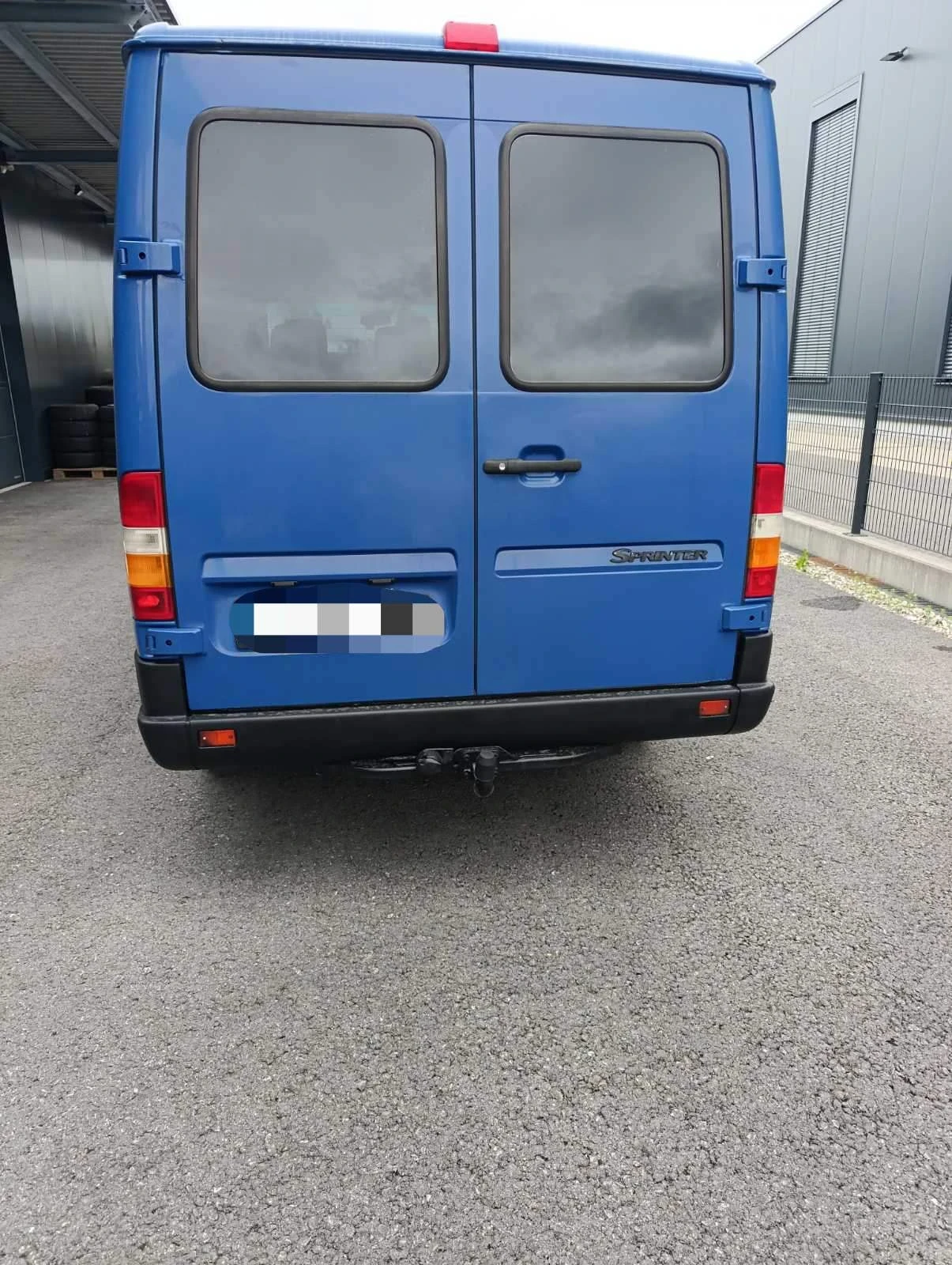 Mercedes-Benz Sprinter 216 2.7cdi, снимка 6 - Бусове и автобуси - 54488971